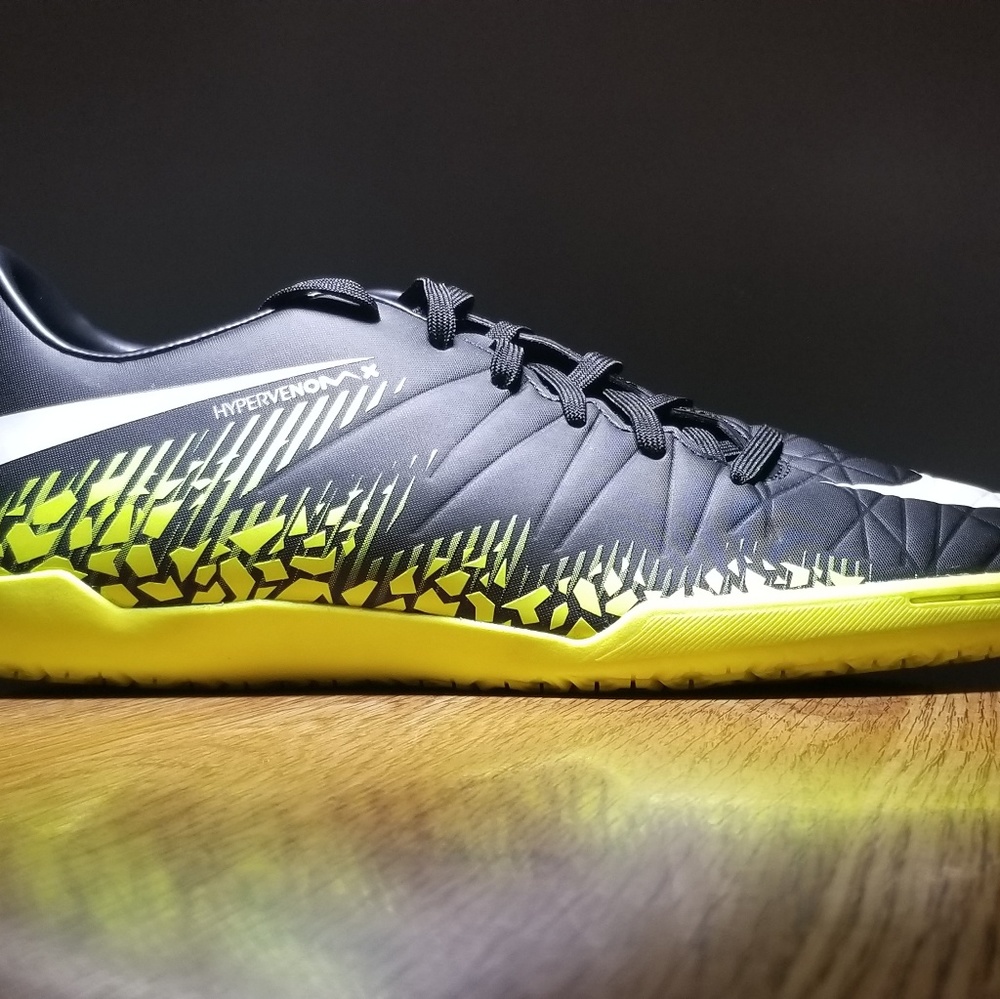 NEW Nike Hypervenom Phelon II IC Men's Soccer Shoe